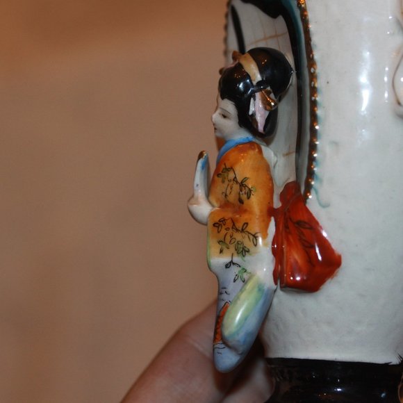 Vintage 3 Dimensional Oriental VASE Okara China Made in Japan Unusual piece - Picture 5 of 5